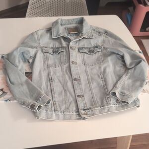 Pull&Bear Light Wash Denim Jacket
